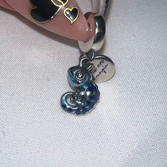 Pandora Color Changing Chameleon Dangle - Picture 3 of 3